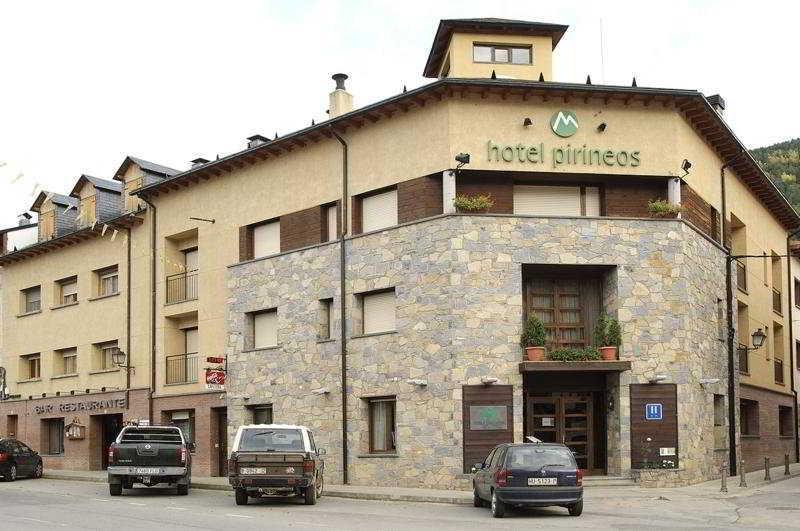 Hotel Pirineos Castejón de Sos Exteriér fotografie